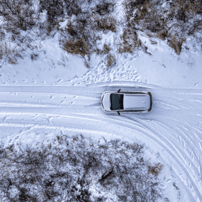 Sisuturundus- Võistlusrajalt tänavale: miks motosportlane peaks mõtlema ka autoabi peale