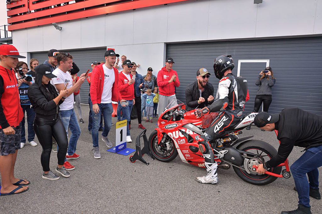 Valitsev klassi Superbike Eesti meister Mihkel Osula