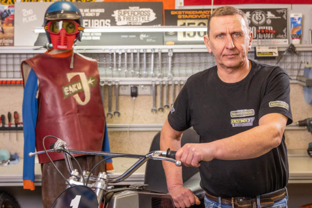 960-andres krestinov