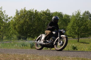 Pühajõe motoveteranide kokkutuleku galerii