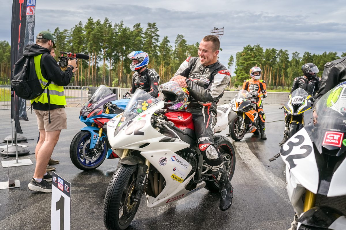 Motoringraja EMV avaetapp Bikernieki, Superbike esikolmik