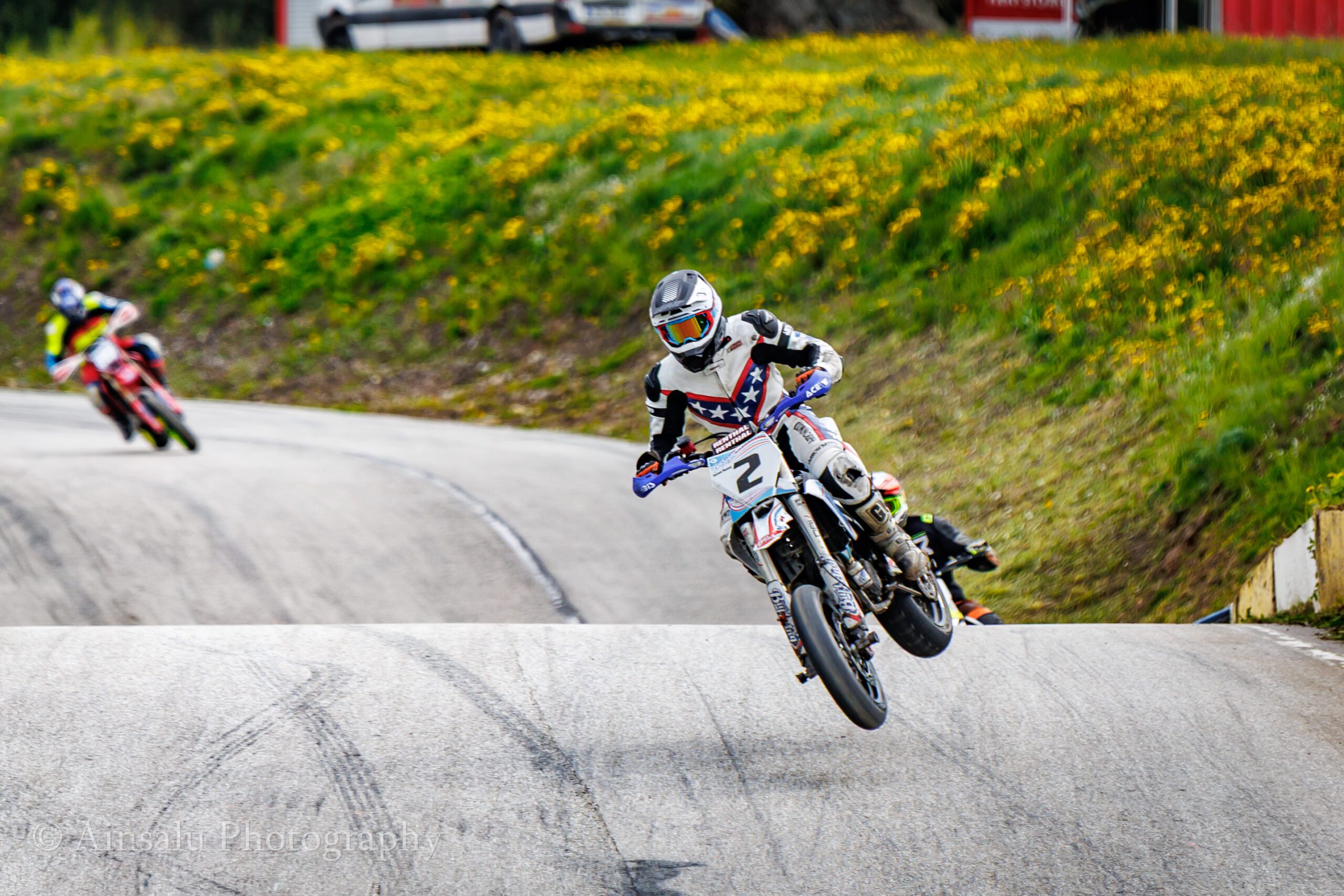 Möödunud nädalavahetusel toimunud Kulbilohu Supermoto Eesti meistrivõistluste avaetapp tõi kevadiselt kargesse nädalavahetusse korraliku annuse kiirust mitmekes