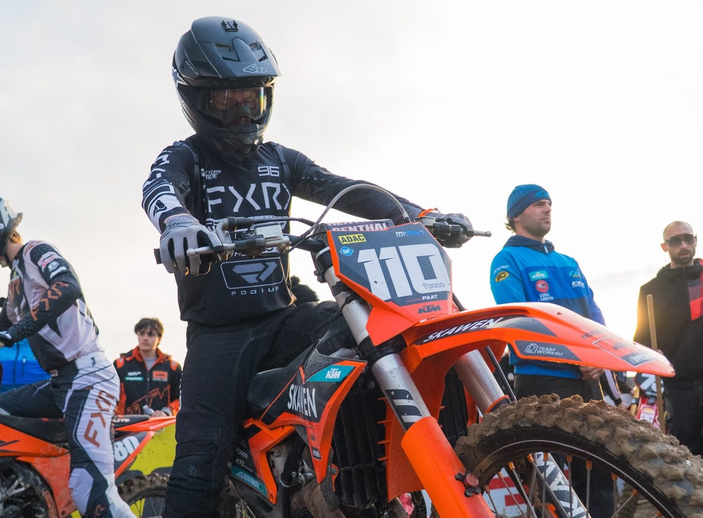 Möödunud nädalavahetusel olid meie krossisõitjad võistlustules Itaalias ja Prantsusmaal. Itaalias Ottobiano krossirajal sõideti võistlus kohalikele karikatele j