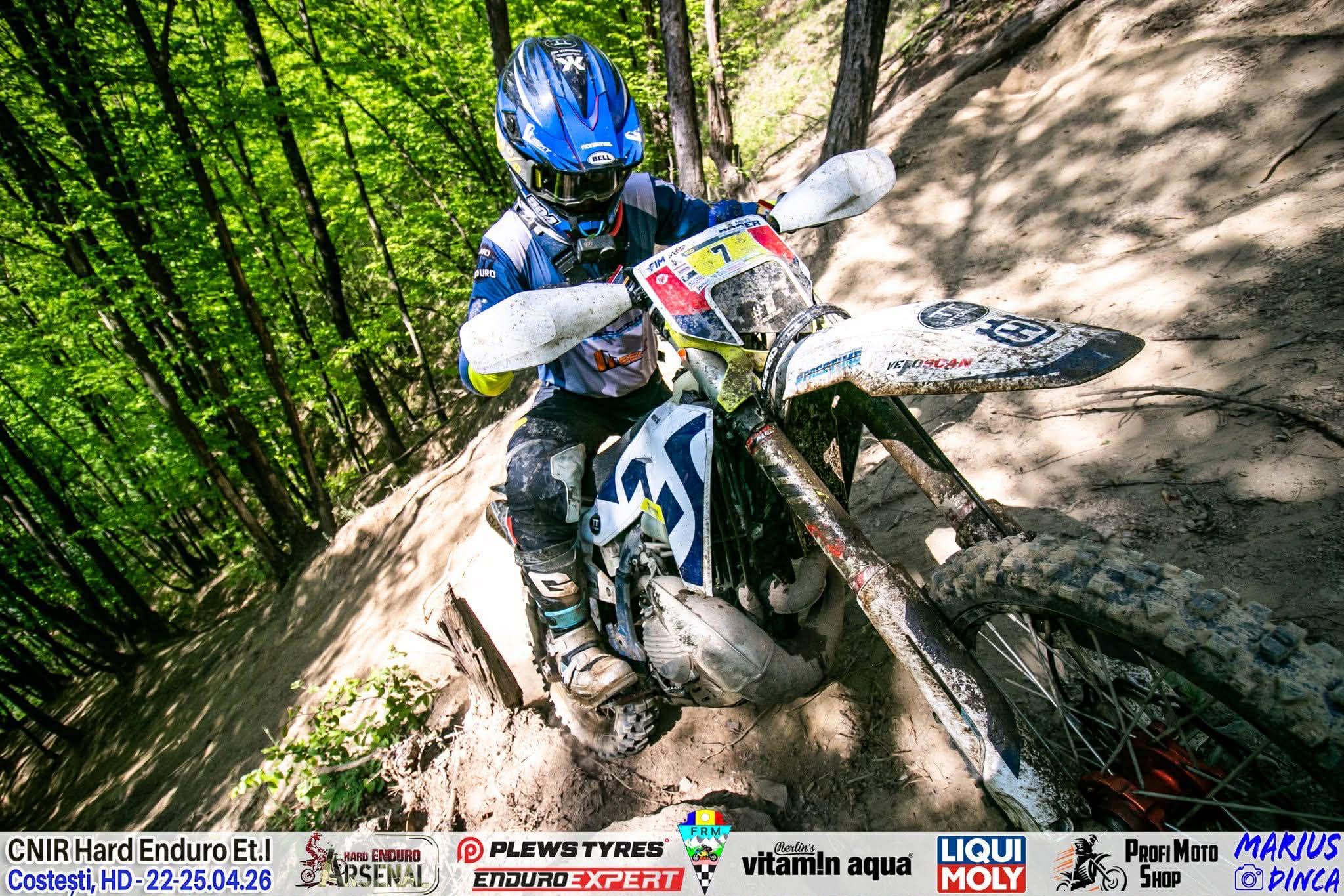     Möödunud nädalavahetusel, 22.–25. aprillil, avati Rumeenias Costeștis ametlikult sealse motoföderatsiooni hard enduro meistrivõistluste hooaeg, maineka Hard