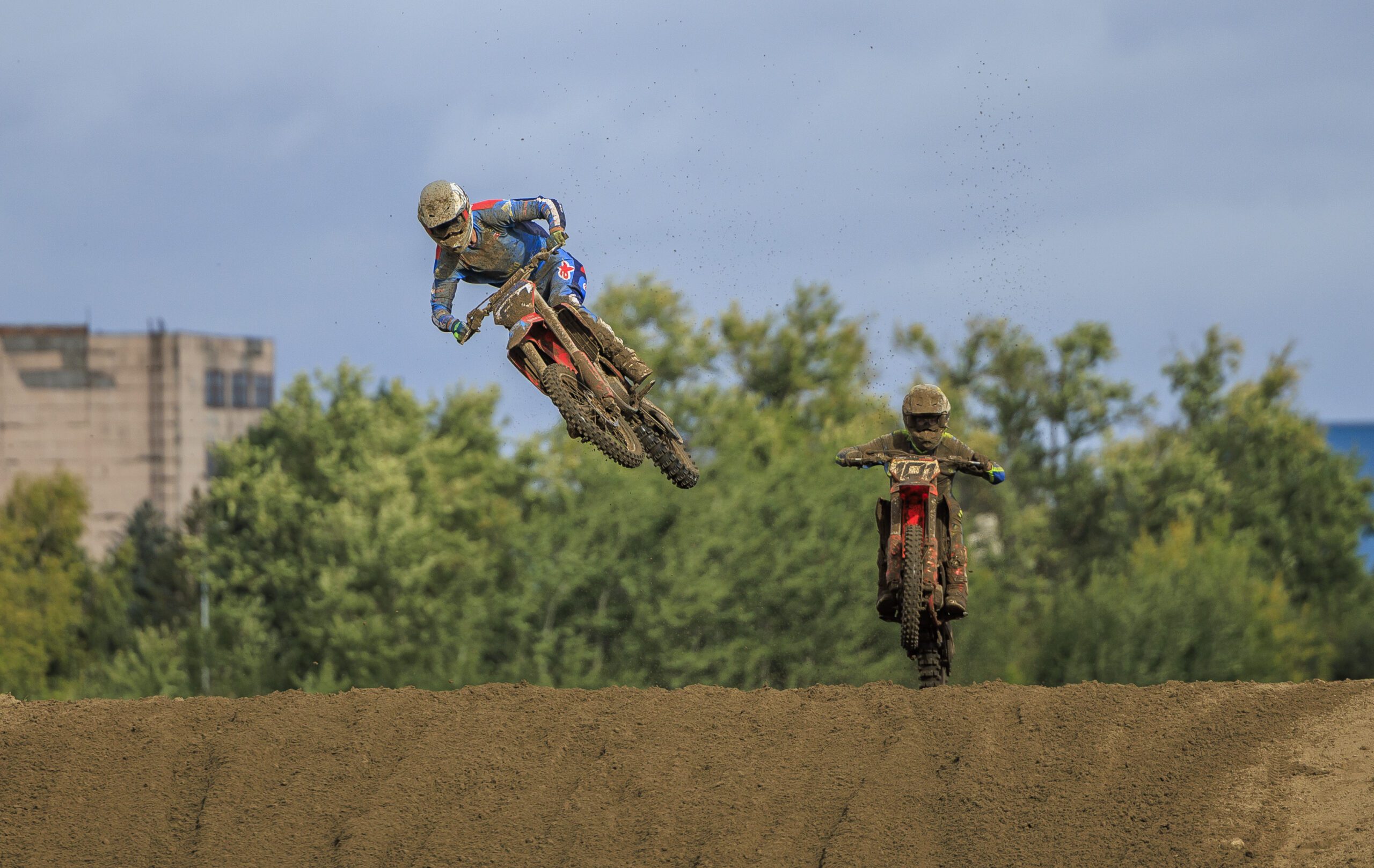 Arctic Sport MX Mastersi Eesti meistrivõistluste viienda ja viimase etapi esimene päev Maardus tõi kolm uut Eesti meistrit. MX Open klassis kindlustas tiitli Ma