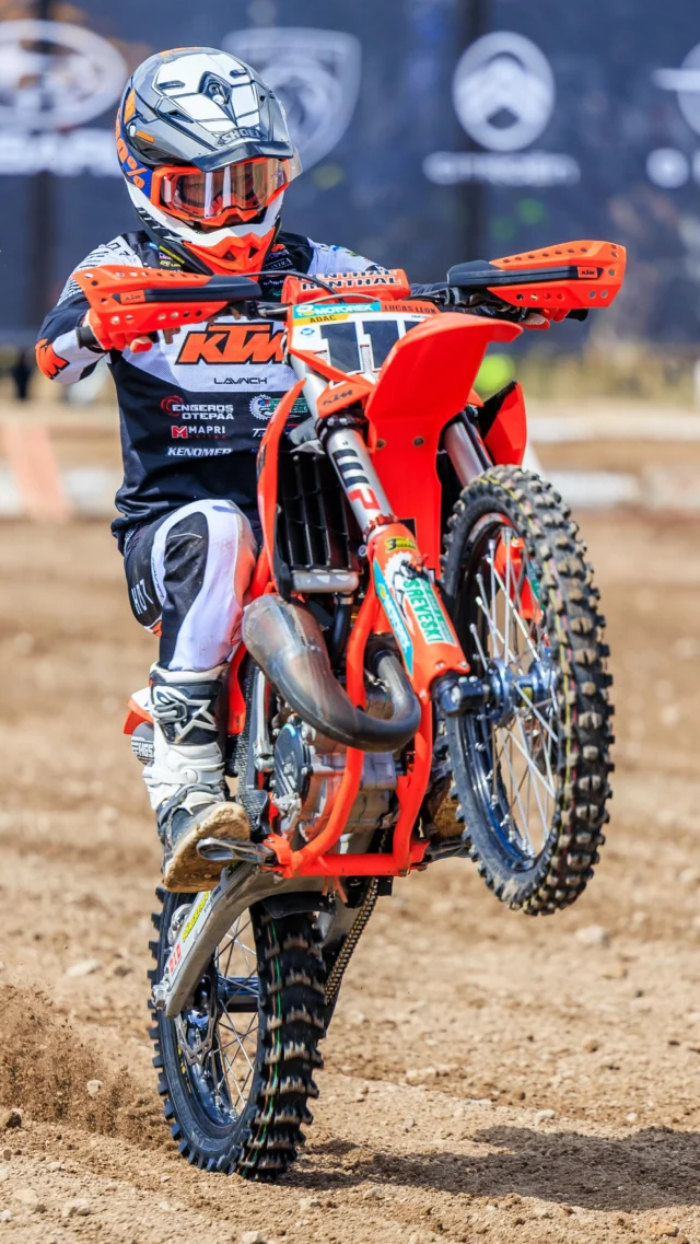 @lucasleok111 MX85 klassi kindel esikoht kahe sõidu võiduga Kiviõlis👏🏼🇪🇪@masinawark 📹#mxmasters #arcticsport